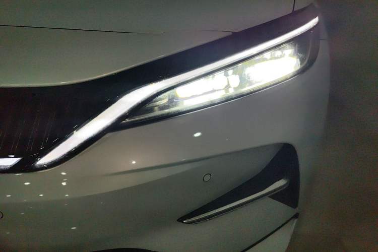 Used BYD Song L EV 2025 Intelligent Driving Version 662 km LiDAR Excellence Edition

