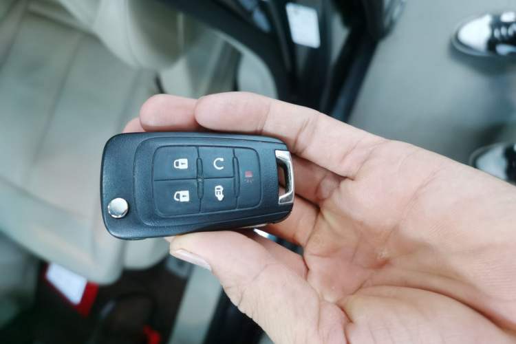 Used Buick GL8 2018 28T Luxury Model China VI Standard