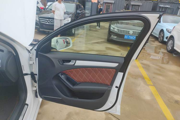 Used Audi A4L 2015 35 TFSI Automatic Standard Model
