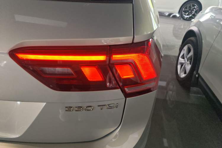 Used Volkswagen Tiguan L 2021 330TSI Automatic Two-Wheel Drive Smart Edition
