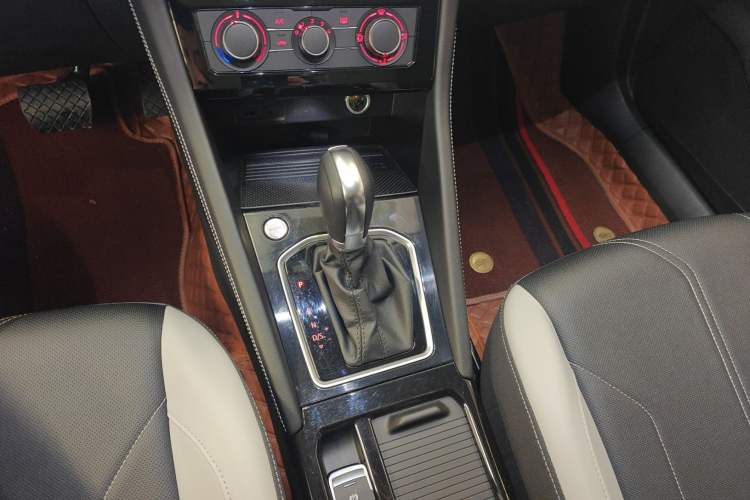 Used Jetta VS7 2024 280TSI Automatic Glory Edition
