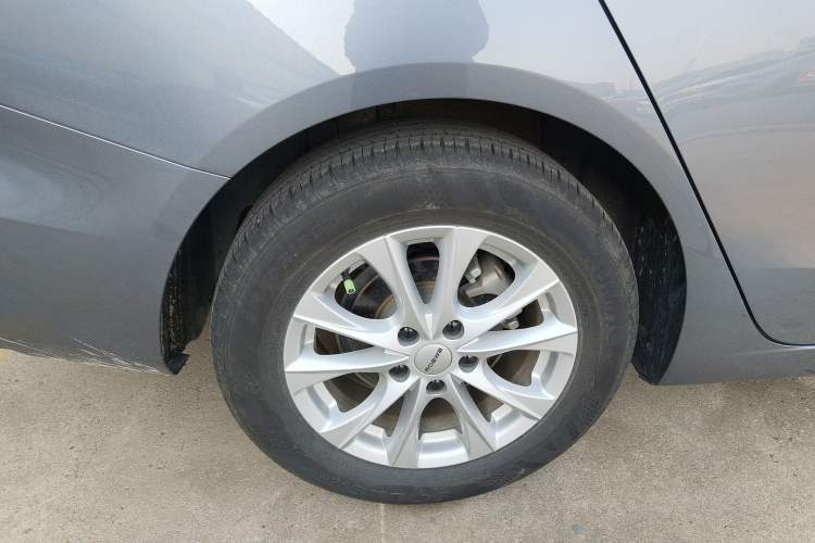 Used Roewe i5 2023 1.5L Manual Comfort Edition
