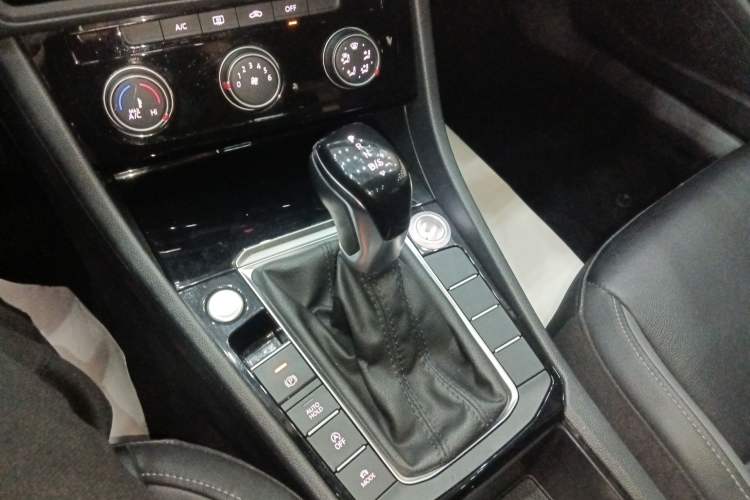 Used Volkswagen Sagitar 2020 280TSI DSG Comfort Version China VI Standard
