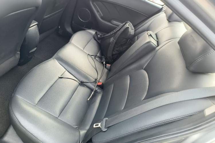 Used Kia K3 2013 1.6L Manual GLS
