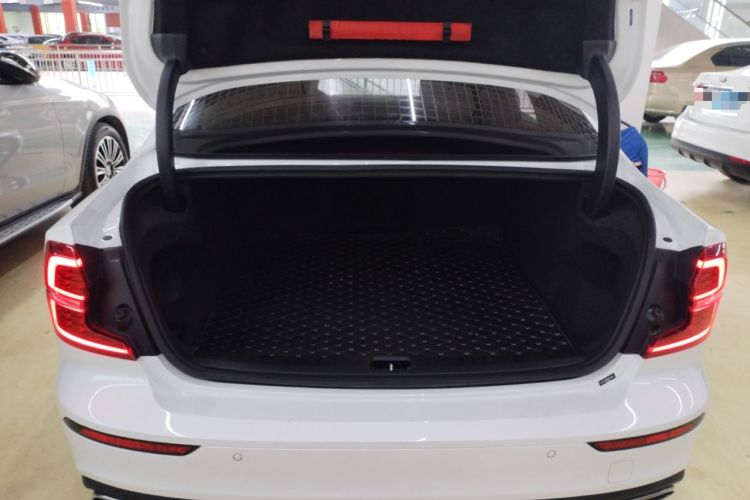 Used Volvo S60 2021 T3 SmartDrive Luxury Edition
