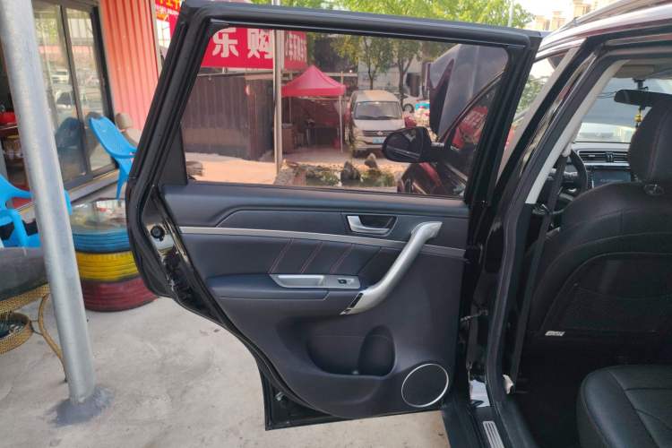 Used Haval H6 2017 Red-Label Sport Edition 1.5T Automatic Two-Wheel Drive Luxury Model
