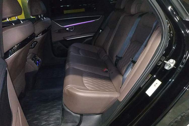 Used BYD Han 2023 DM-i Champion Edition 121KM Prestige Model
