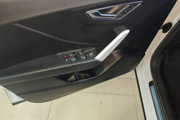 Used Audi Q2L 2018 35 TFSI Fashionable & Elegant Version China VI Emission Standard
