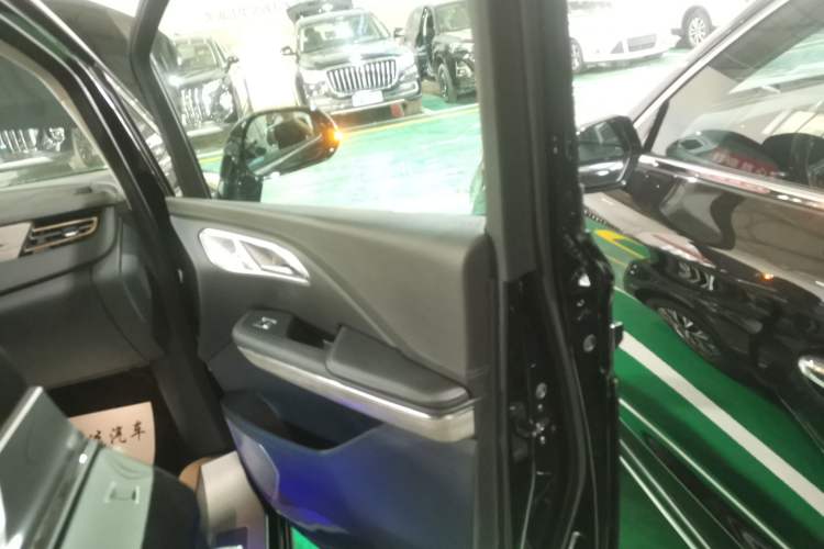 Used Hongqi HQ9 PHEV 2024 2.0T Four-Wheel Drive Business Edition
