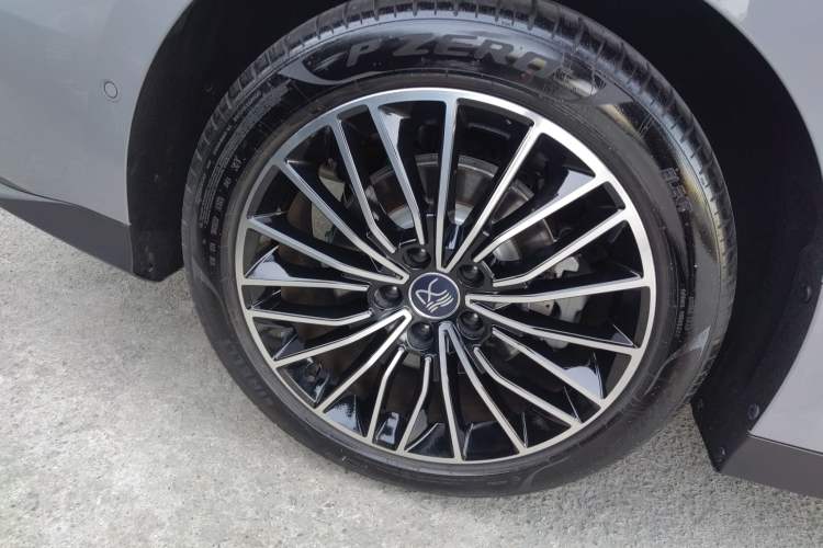 Used BYD Han 2025 DM-i 125KM LiDAR-Powered Intelligent Driving Model
