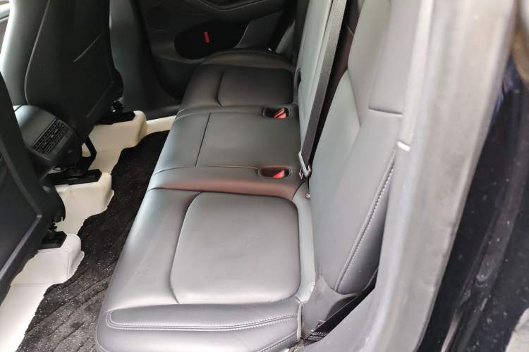 Used Tesla Model Y 2022 Rear-Wheel-Drive Version
