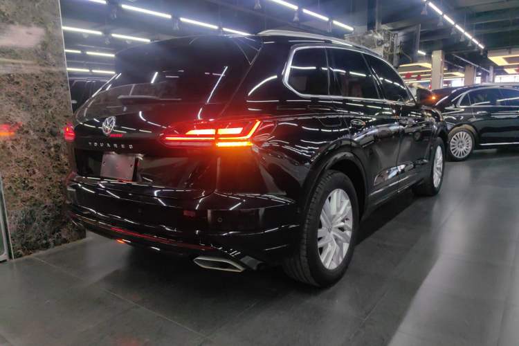 Used Volkswagen Touareg 2020 2.0 TSI RuiShang Edition China VI Standard
