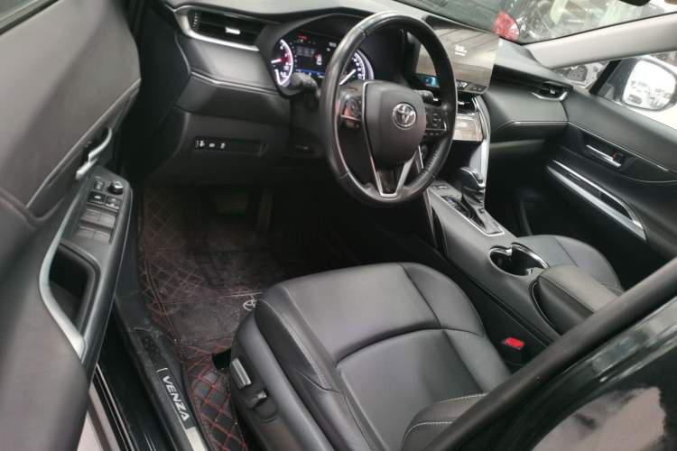 Used Toyota Venza 2024 2.0L CVT Two-Wheel Drive Luxury Edition