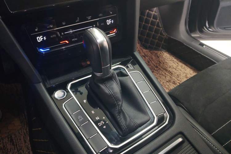 Used Volkswagen Magotan 2020 330TSI DSG Luxury Edition
