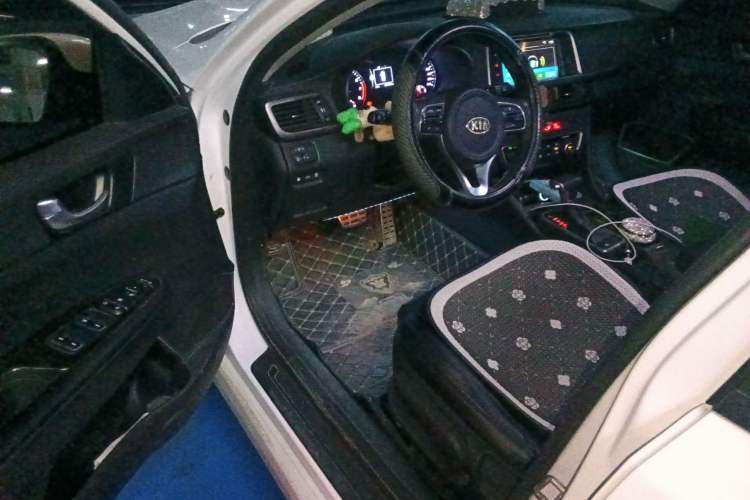 Used Kia K5 2016 2.0L Automatic GLS
