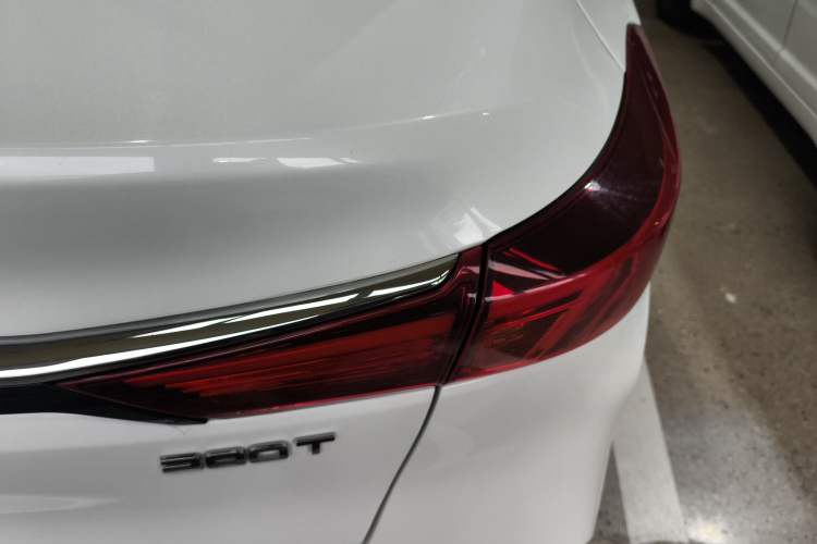 Used Changan Eado 2021 PLUS Blue Whale NE 1.4T GDI DCT Prestige Model
