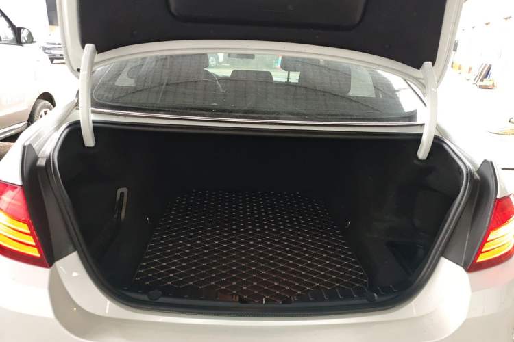 Used BMW 5 Series 2017 520Li Elegant Edition
