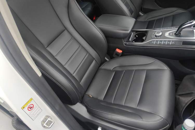 Used Wey VV5 2020 1.5T Two-Wheel Drive Smart Pioneer