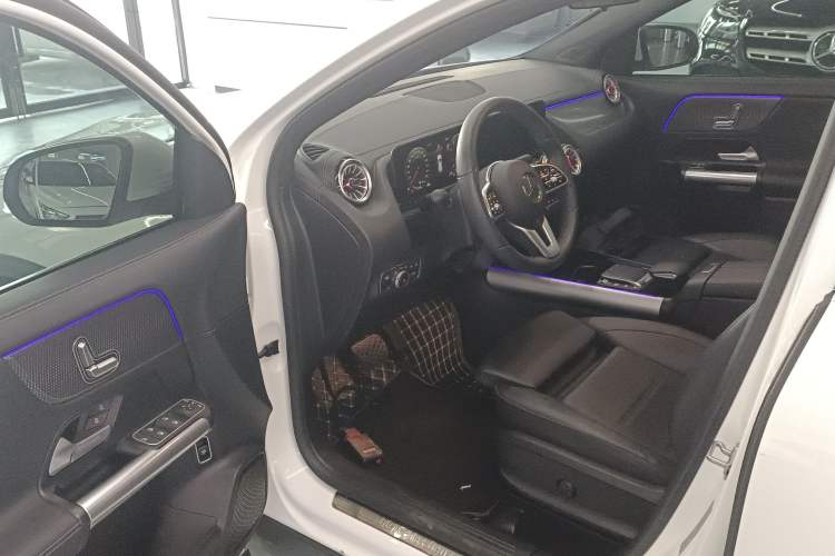 Used Mercedes-Benz GLA 2023 GLA 220
