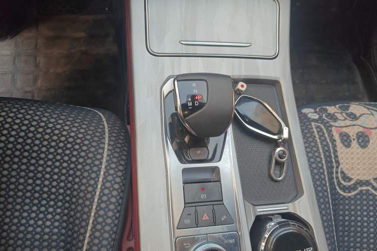 Used JETOUR X70 PLUS 2023 1.5T DCT Brave PLUS 7-Seater
