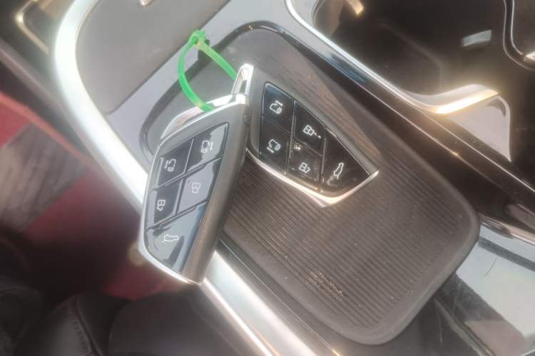 Used SAIC MAXUS G90 2023 2.0T Galaxy Seven-Seater Edition