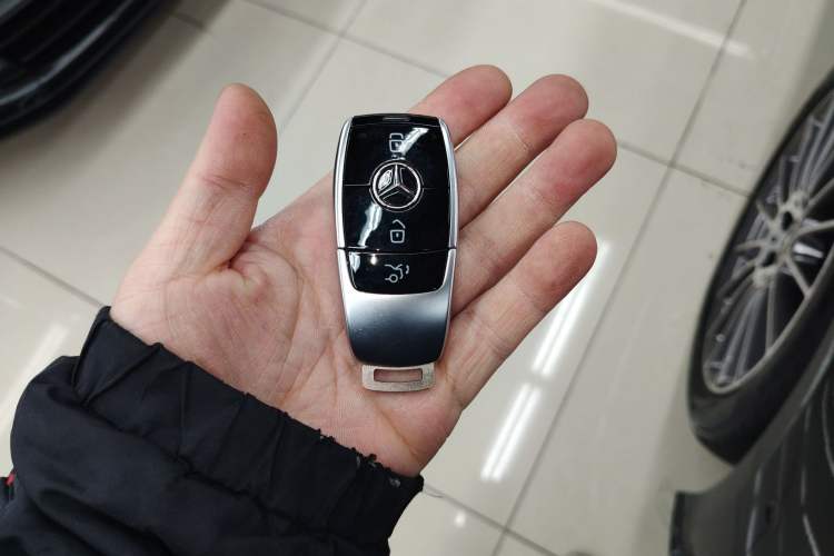 Used Mercedes-Benz E-Class 2022 E 260 L
