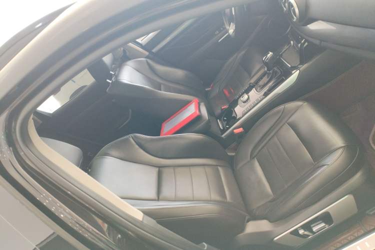 Used Wey VV7 2017 2.0T Flagship Edition
