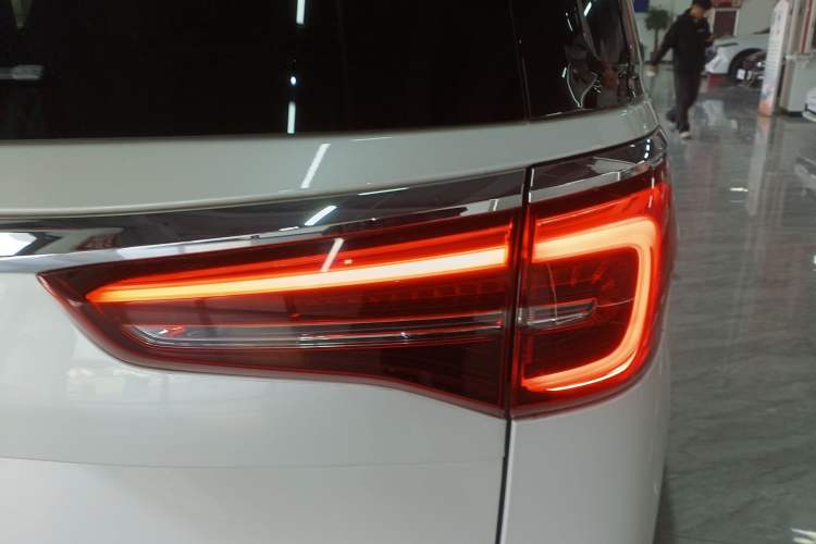 Used Buick GL8 2022 ES Landtrek 653T Comfort Edition
