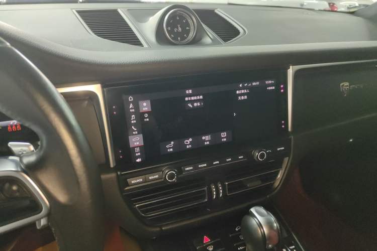 Used Porsche Macan 2018 Macan 2.0T