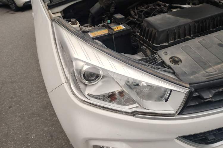 Used Wuling Hongguang S3 2018 1.5T Manual Comfort Model China V Standard
