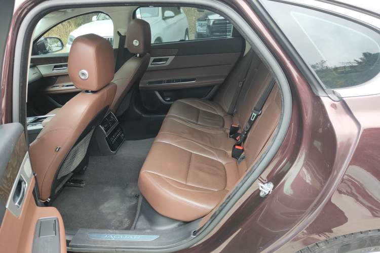 Used Jaguar XFL 2018 XFL 2.0T 250 PS Luxury Edition
