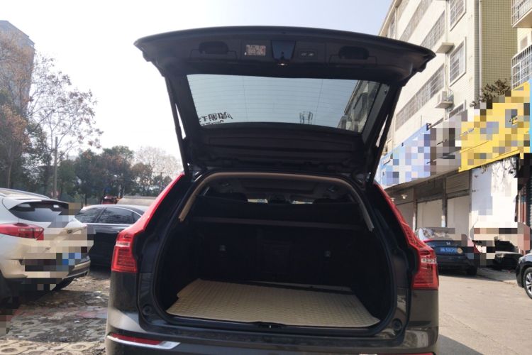 Used Volvo XC60 2020 T5 4x4 Smart Luxury Edition