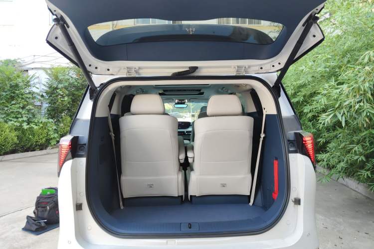 Used Buick GL8 New Energy 2024 Lu Zun Luxury Edition 6-Seater
