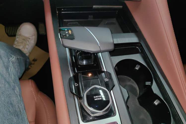 Used Changan CS75 PLUS 2024 3rd Generation Champion Edition 1.5T Intelligent Drive Dynamic Model