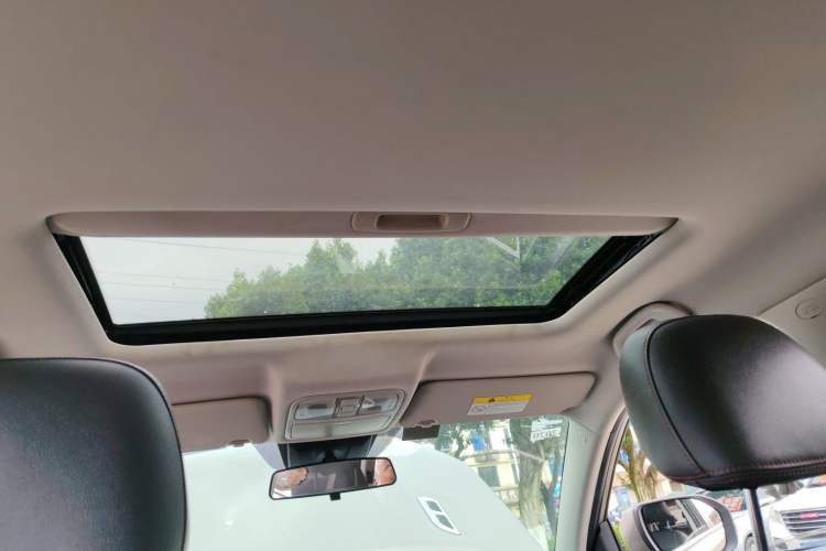 Used Changan CS75 2016 1.5T Manual FENGSHANG Model
