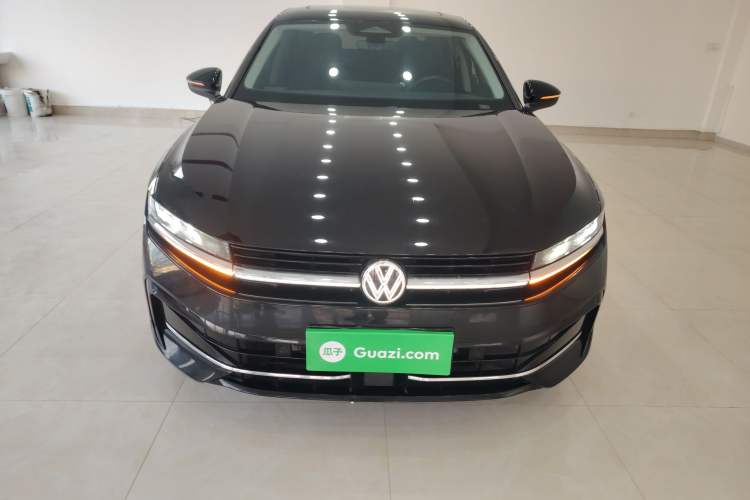 Used Volkswagen Magotan 2024 380TSI DSG Prestige Edition DaMai Package
