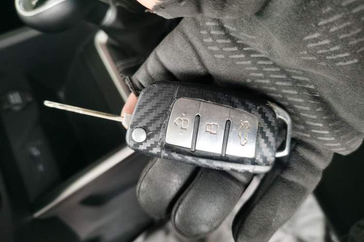 Used Geely Auto Vision X3 2019 Upgraded Model 1.5L Manual Elite Version