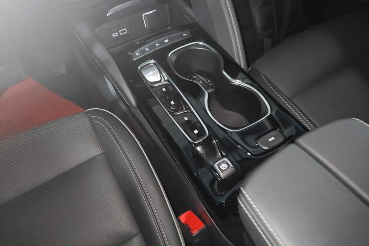 Used Buick Envision 2022 Encore Plus 652T Five-Seat All-Wheel-Drive Luxury Model