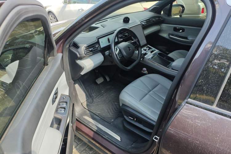 Used Nio ES8 2020 415 km Signature Edition 6-Seater Version
