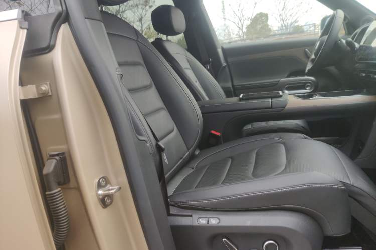 Used  #5 2024 Ultra-Long Range Extraordinary Journey Luxury Edition
