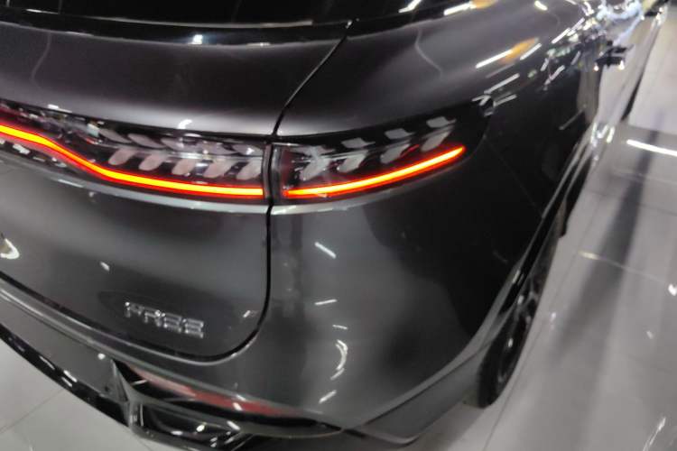 Used VOYAH FREE 2025 318 318 km Rear-Drive Touring Edition
