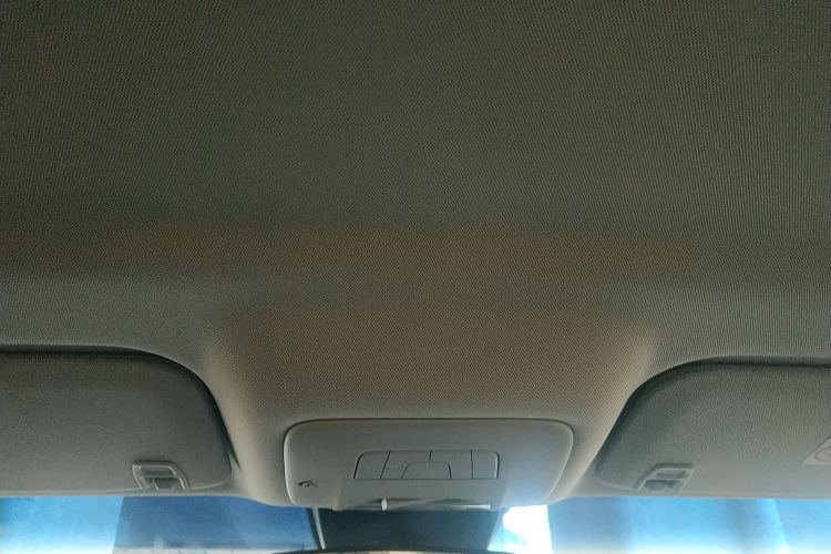 Used Buick GL8 2023 Land Executive Class Comfort Model
