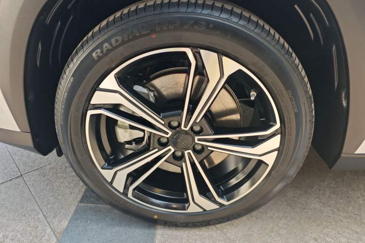 Used Geely Galaxy L7 2025 EM-i 115km Exploration+ Edition
