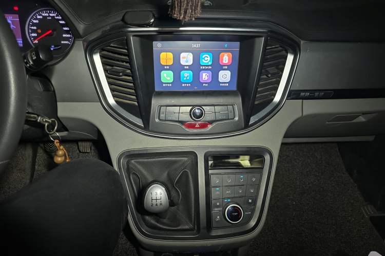 Used  M4 2019 Joyful Series 2.0L Manual Business Model China VI