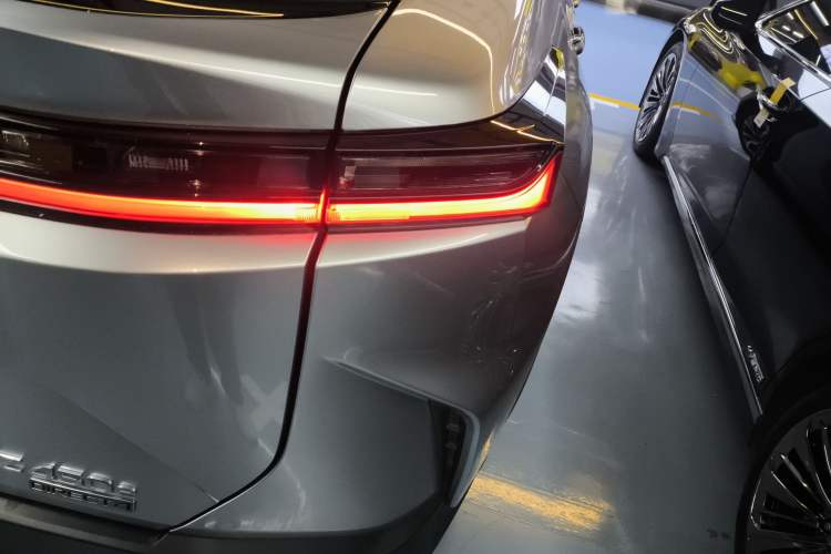 Used Lexus RZ 2023 450e All-Wheel Drive Luxury Edition
