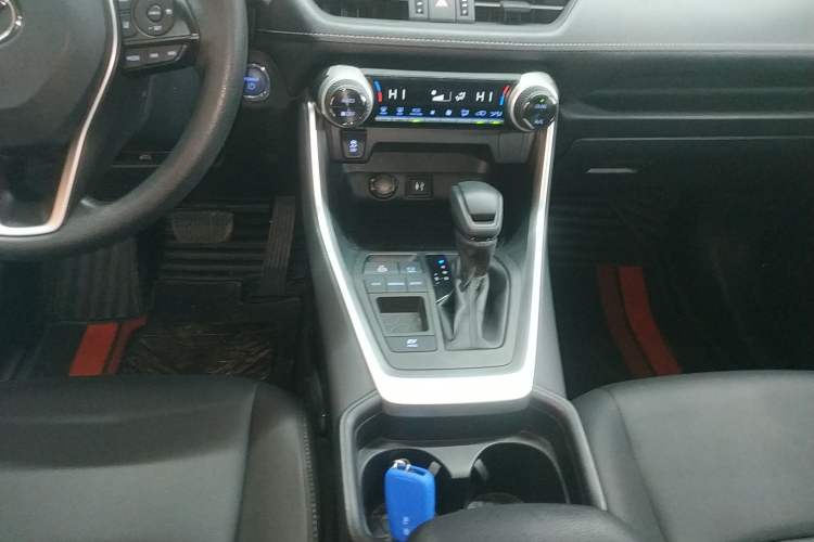 Used Toyota RAV4 2020 Dual-Engine 2.5L E-CVT Two-Wheel Drive Elite Edition