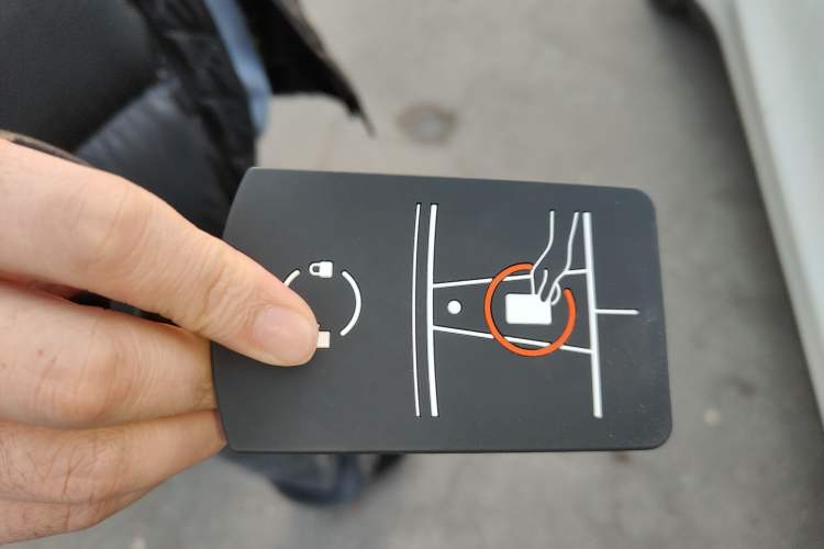 Used Tesla Model Y 2024 Rear-Wheel-Drive Version
