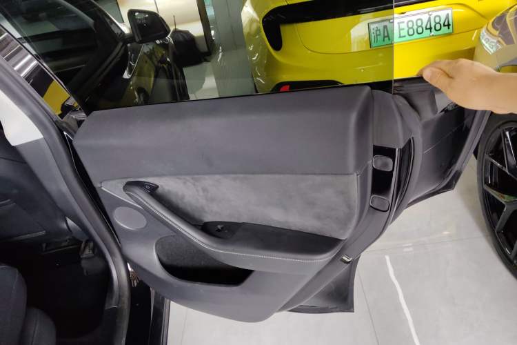 Used Tesla Model Y 2021 Long-Range All-Wheel-Drive Version