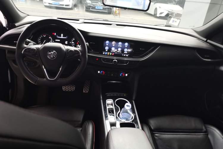 Used Buick Regal 2020 GS 28T Prestige Model