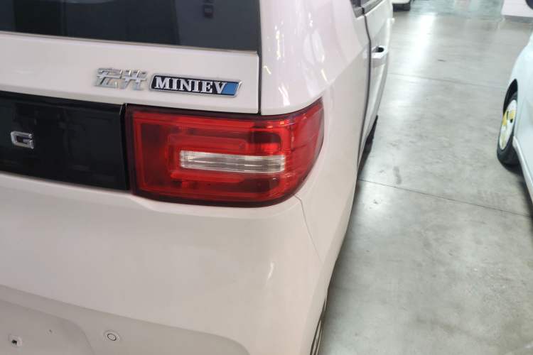 Used Wuling Hongguang MINIEV 2022 Easy Version Lithium-NMC